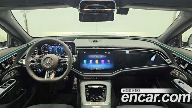 Mercedes-Benz E-Class 2025 — photo 7