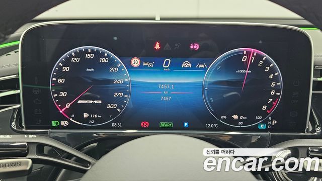 Mercedes-Benz E-Class 2025 — photo 8