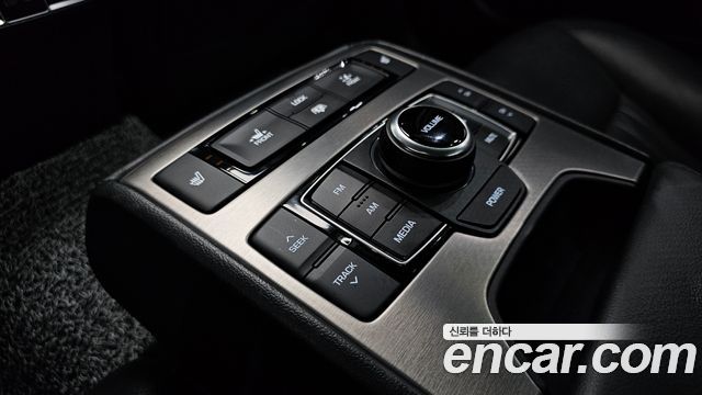 Hyundai Genesis 2015 — photo 18