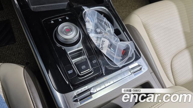 Kia Canival 2021 — photo 12