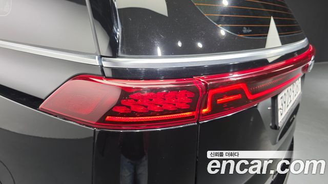 Kia Canival 2021 — photo 9
