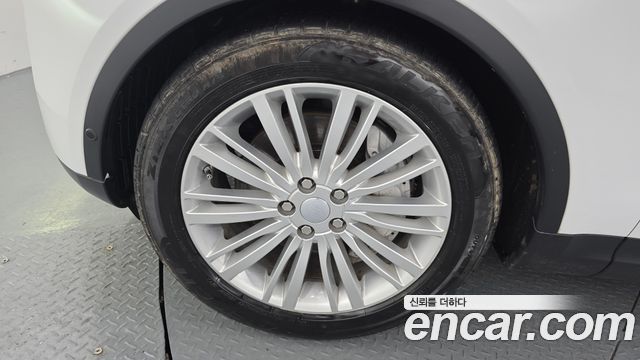 Land Rover Discovery 2019 — photo 5