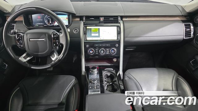 Land Rover Discovery 2019 — photo 10