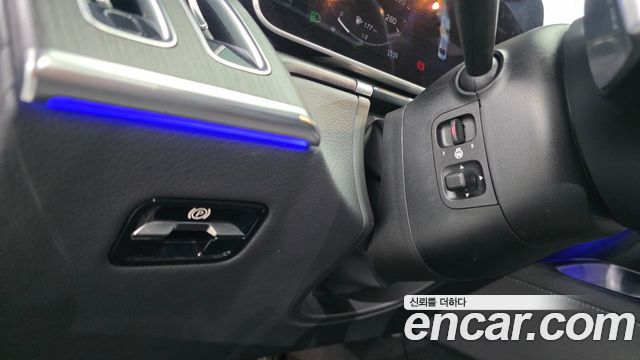 Mercedes-Benz S-Class 2021 — photo 21