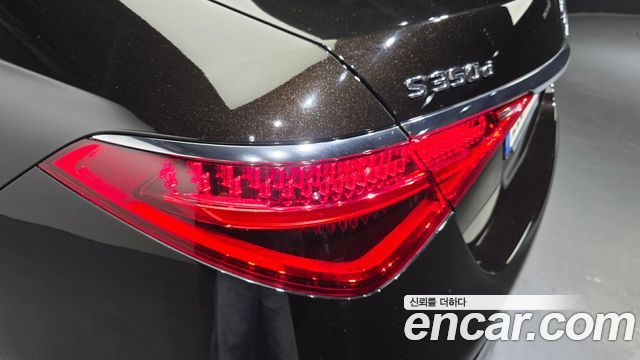 Mercedes-Benz S-Class 2021 — photo 9