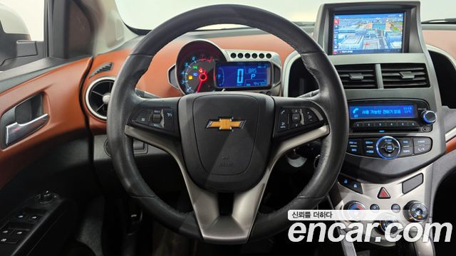 Chevrolet Korea Aveo 2014 — photo 19