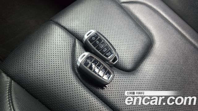 Hyundai AVANTE 2021 — photo 16