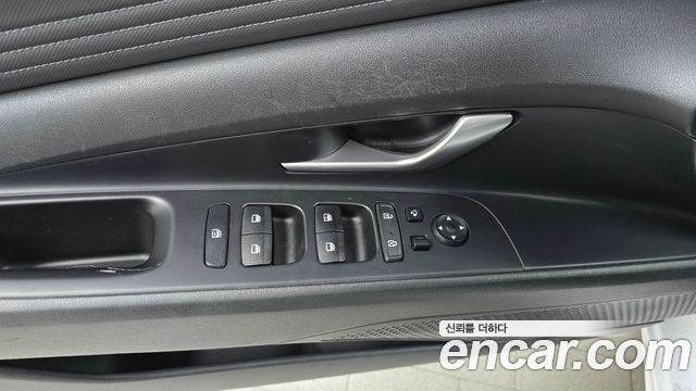 Hyundai AVANTE 2021 — photo 18