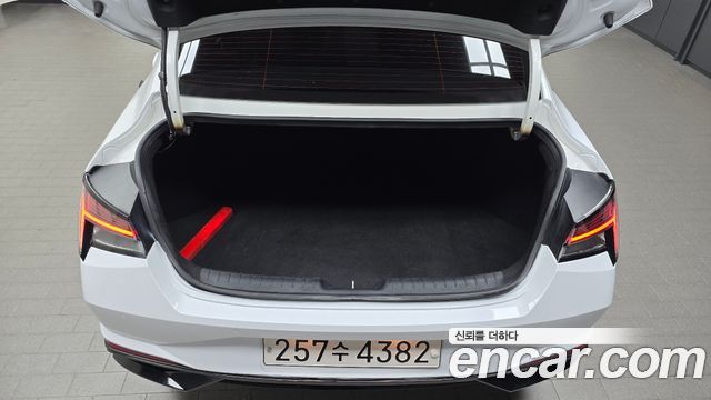 Hyundai AVANTE 2021 — photo 20