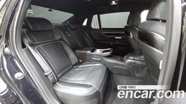 Genesis G90 2023 — photo 18