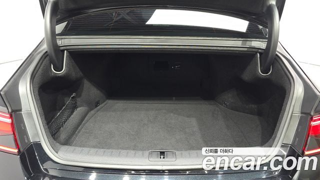 Genesis G90 2023 — photo 26