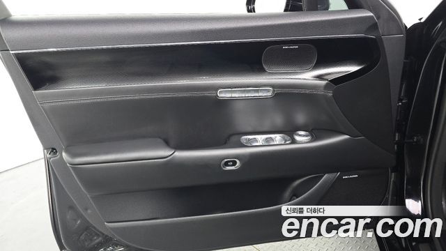 Genesis G90 2023 — photo 14