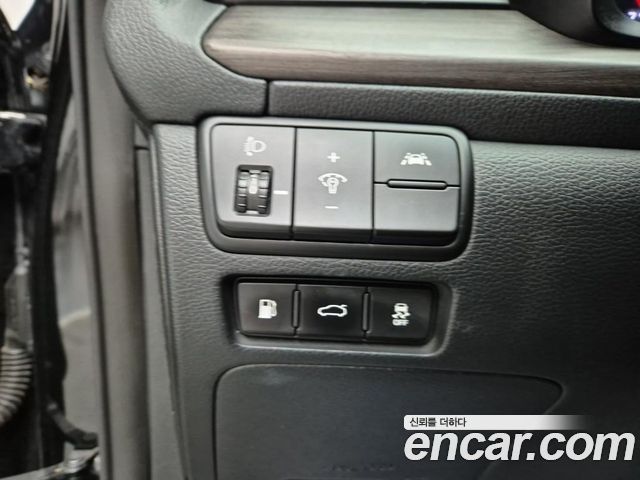 Kia K7 2020 — photo 18