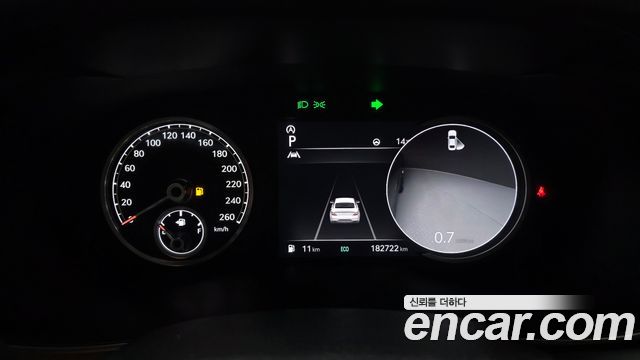 Genesis G70 2021 — photo 11