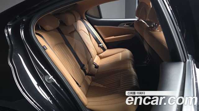 Genesis G70 2021 — photo 18