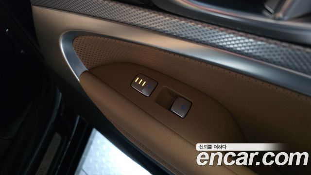 Genesis G70 2021 — photo 24