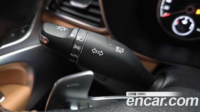 Genesis G70 2021 — photo 30