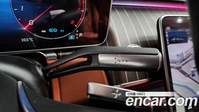 Mercedes-Benz S-Class 2022 — photo 12