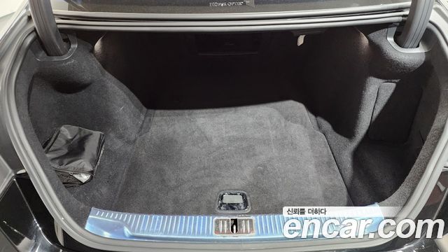 Mercedes-Benz S-Class 2022 — photo 26