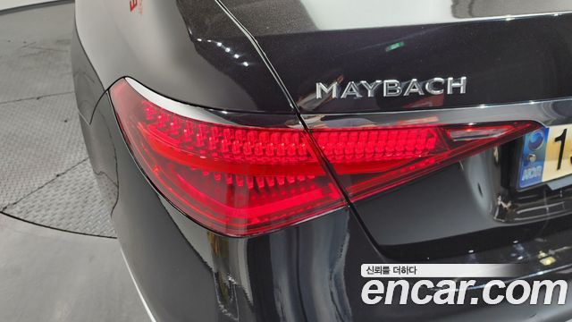Mercedes-Benz S-Class 2022 — photo 9