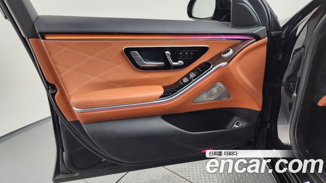 Mercedes-Benz S-Class 2022 — photo 14