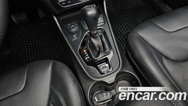 Jeep Cherokee 2021 — photo 12