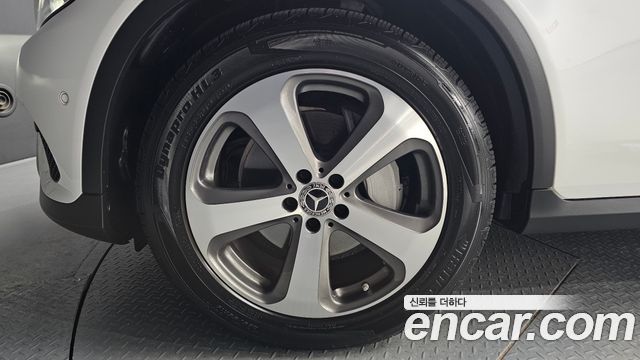 Mercedes-Benz GLC-Class 2019 — photo 5