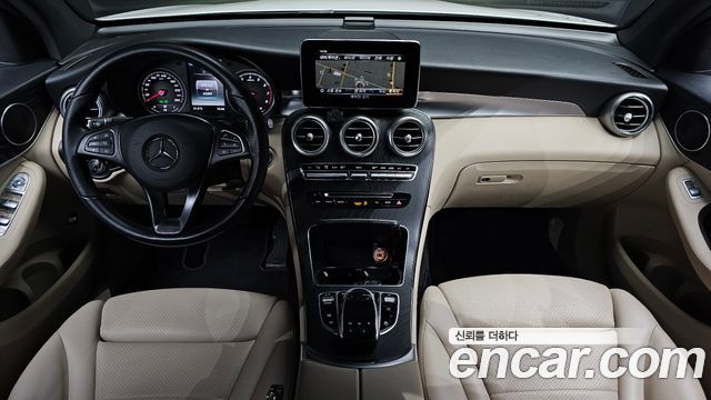Mercedes-Benz GLC-Class 2019 — photo 10