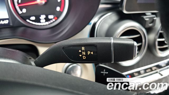 Mercedes-Benz GLC-Class 2019 — photo 12