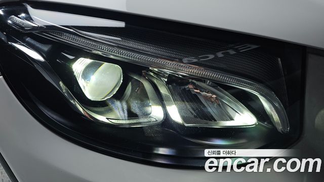 Mercedes-Benz GLC-Class 2019 — photo 8