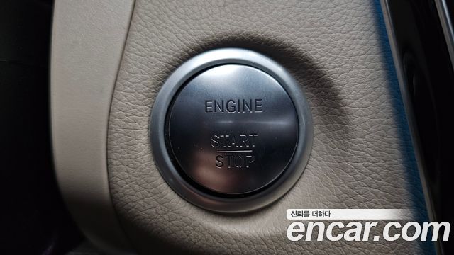 Mercedes-Benz GLC-Class 2019 — photo 28