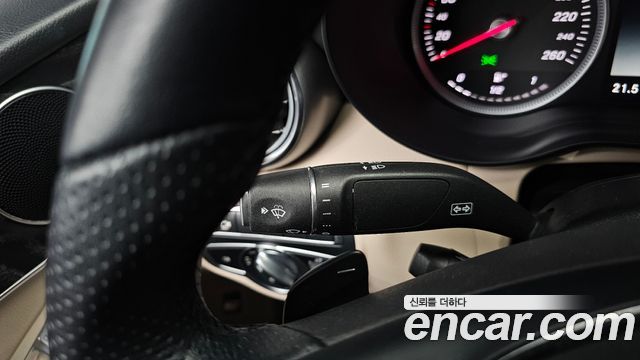 Mercedes-Benz GLC-Class 2019 — photo 29
