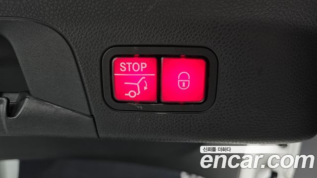 Mercedes-Benz GLC-Class 2019 — photo 32