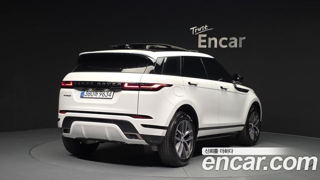 Land Rover Range Rover Evoque 2025 — photo 2