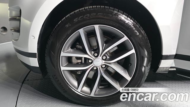 Land Rover Range Rover Evoque 2025 — photo 5