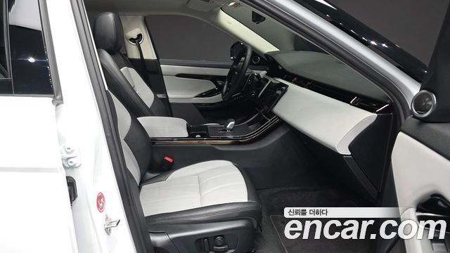 Land Rover Range Rover Evoque 2025 — photo 11
