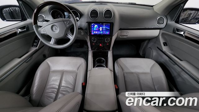 Mercedes-Benz GL-Class 2008 — photo 7