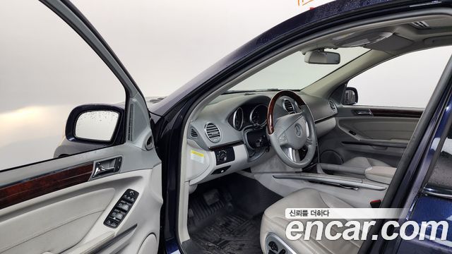 Mercedes-Benz GL-Class 2008 — photo 10