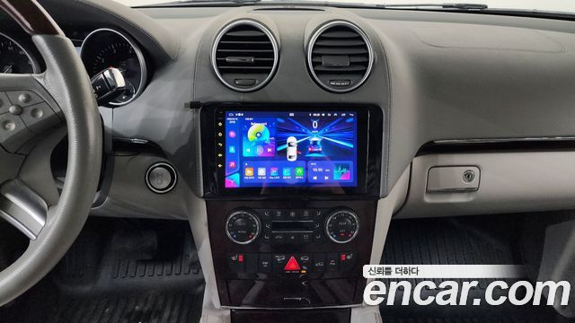 Mercedes-Benz GL-Class 2008 — photo 12