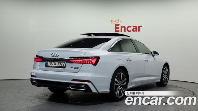 Audi A6 2022 — photo 2
