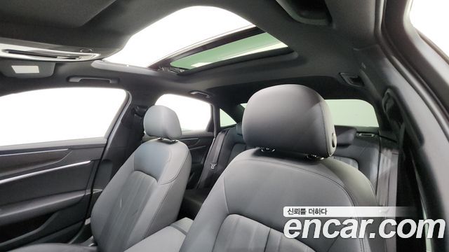 Audi A6 2022 — photo 12