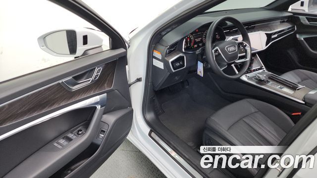 Audi A6 2022 — photo 13