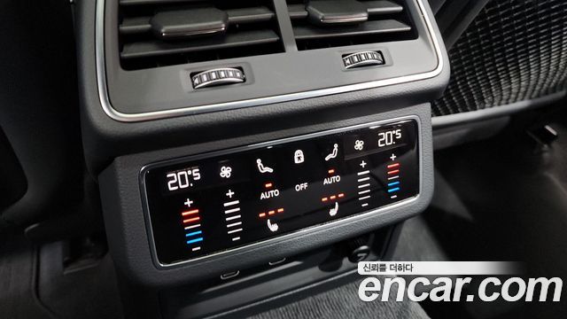 Audi A6 2022 — photo 18