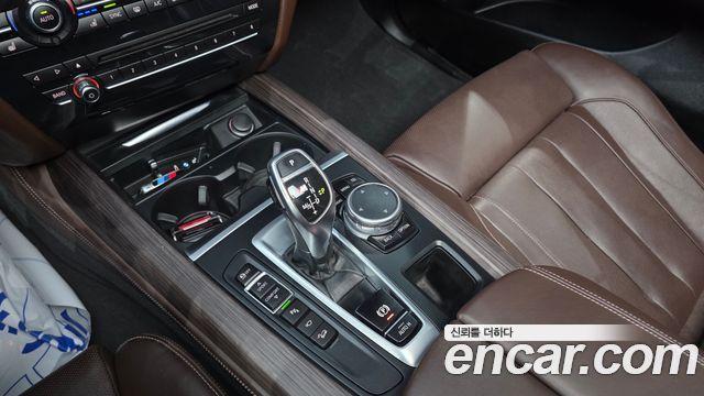 BMW X5 2015 — photo 12