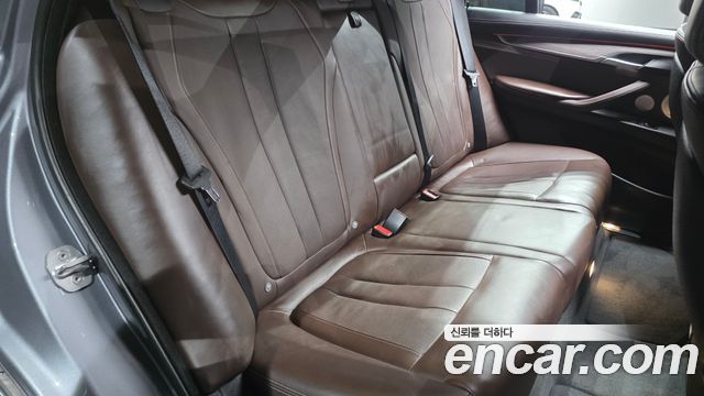 BMW X5 2015 — photo 17