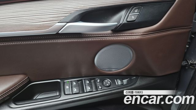 BMW X5 2015 — photo 27