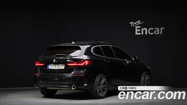 BMW 1-Series 2024 — photo 2