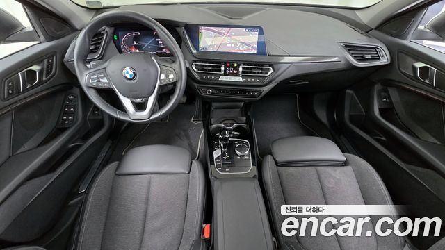 BMW 1-Series 2024 — photo 7