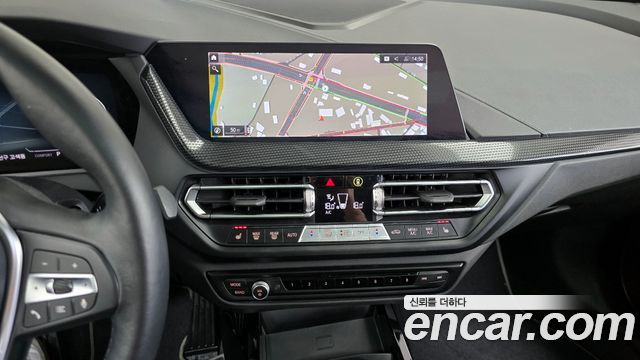 BMW 1-Series 2024 — photo 14