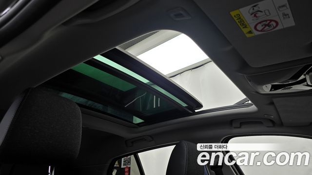 BMW 1-Series 2024 — photo 17